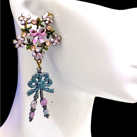 Banana Bob delicate floral bow pastel crystal enamel pierced dangle earrings - Picture 2 of 5